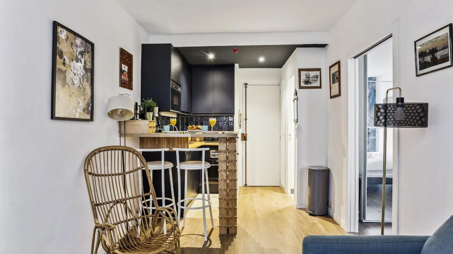 Invalides & Tour Eiffel - 1Br - Cityapartmentstay Paris 0*,  Frankrike