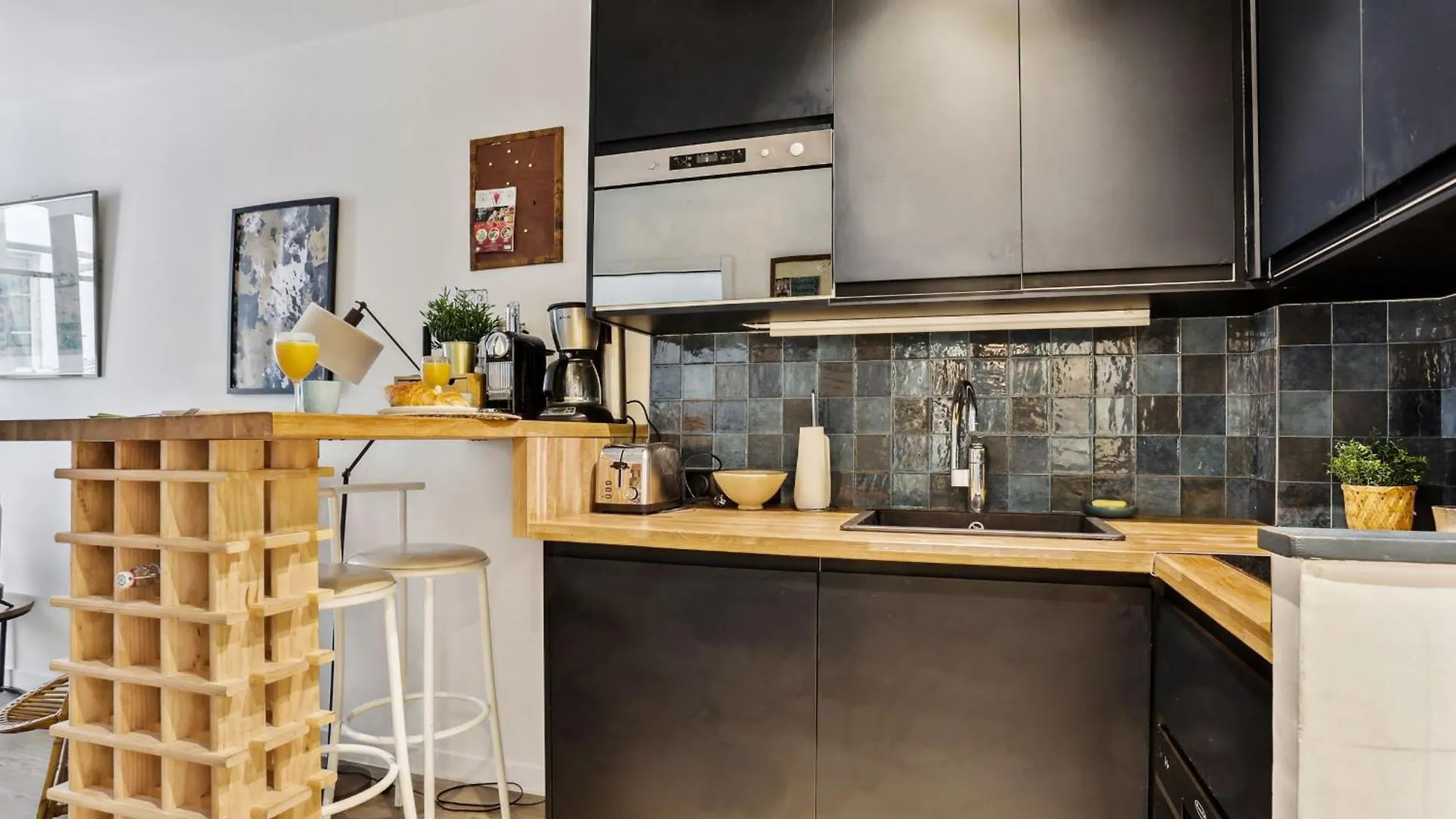Invalides & Tour Eiffel - 1Br - Cityapartmentstay Paris Lägenhet